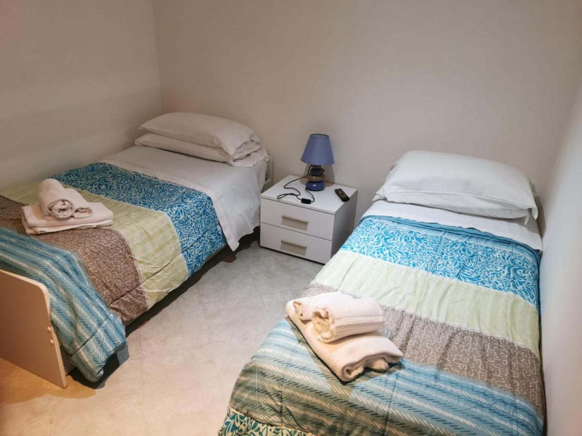 Relais Maria Luisa Locazione Turistica Di Simona Capaccio Panzió Fiumicino Kültér fotó