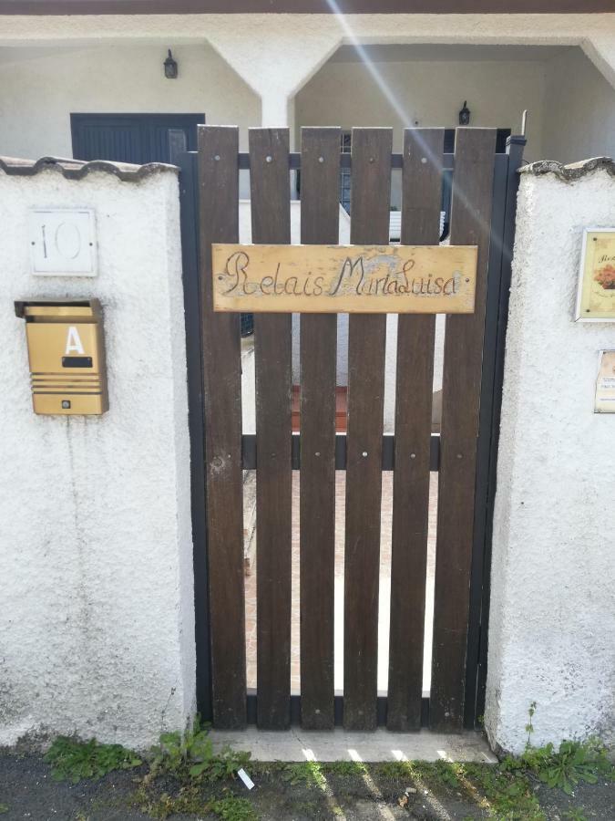 Relais Maria Luisa Locazione Turistica Di Simona Capaccio Panzió Fiumicino Kültér fotó