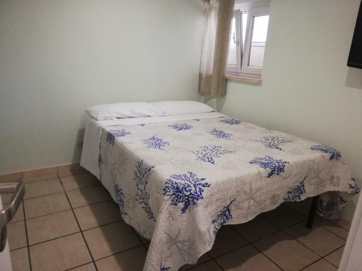 Relais Maria Luisa Locazione Turistica Di Simona Capaccio Panzió Fiumicino Kültér fotó